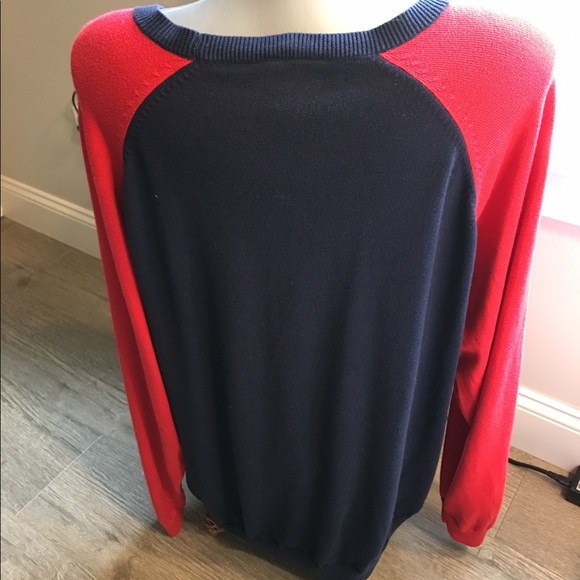 Lacoste - Picture 2 of 4